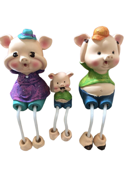 Happy Lucky pigs family