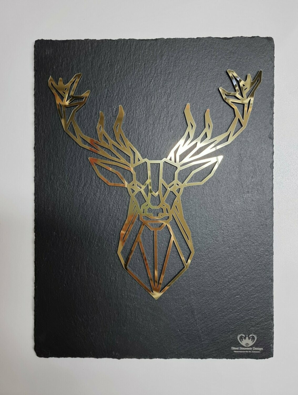 Veredelter Hirsch auf schwarzer Schieferplatte (Wandbild)