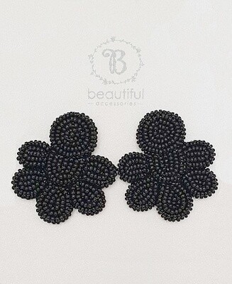 Beaded flower earring - black