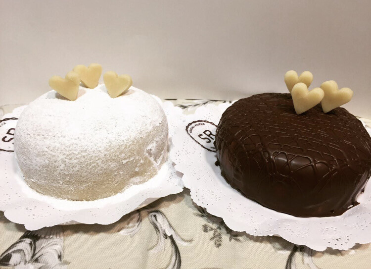 Torta mazapán manjar con CORAZONES 11 cm de diámetro sin chocolate 10 pedazos aprox