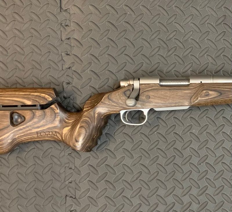 *NEW*  Remington 700 Stainless SPS,  .243Win,  FORM Carro Stock