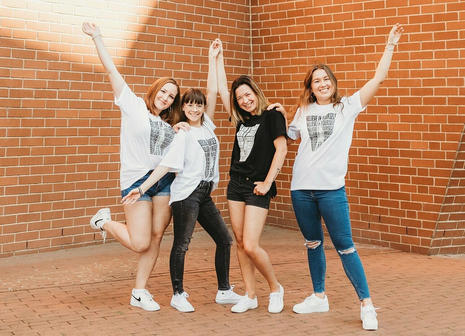 BIY - T-Shirt BIY - T-Shirt