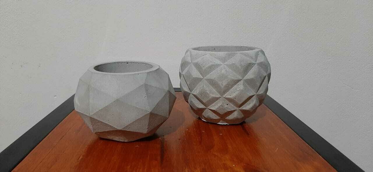 Macetas de cemento