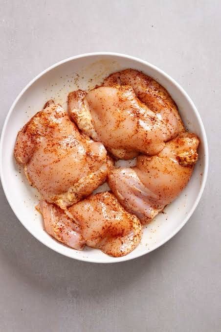 Seasoned Chicken Thighs (4)