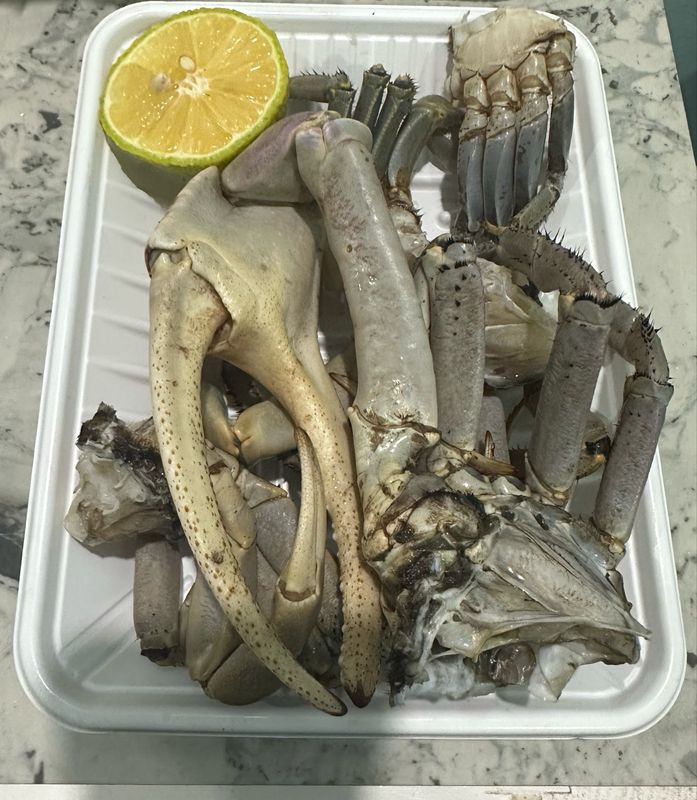 Frozen Crab Legs (1.5 lb) 