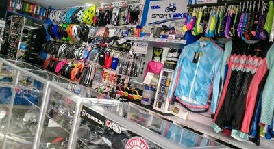 Uniformes y Accesorios
