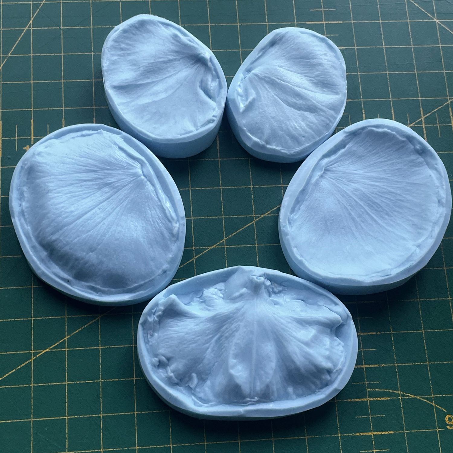 PANSY  Veiner / Mold Set M + Cutters ( optional )