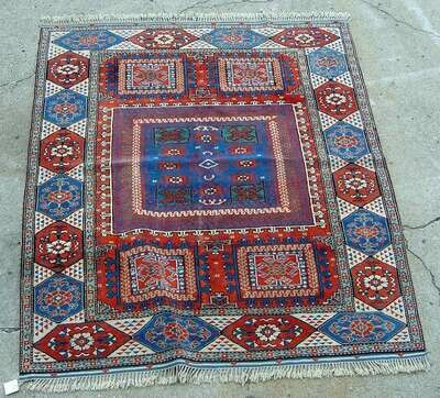 Vintage Carpet Rug Bergama wool 203x175cm Turkey