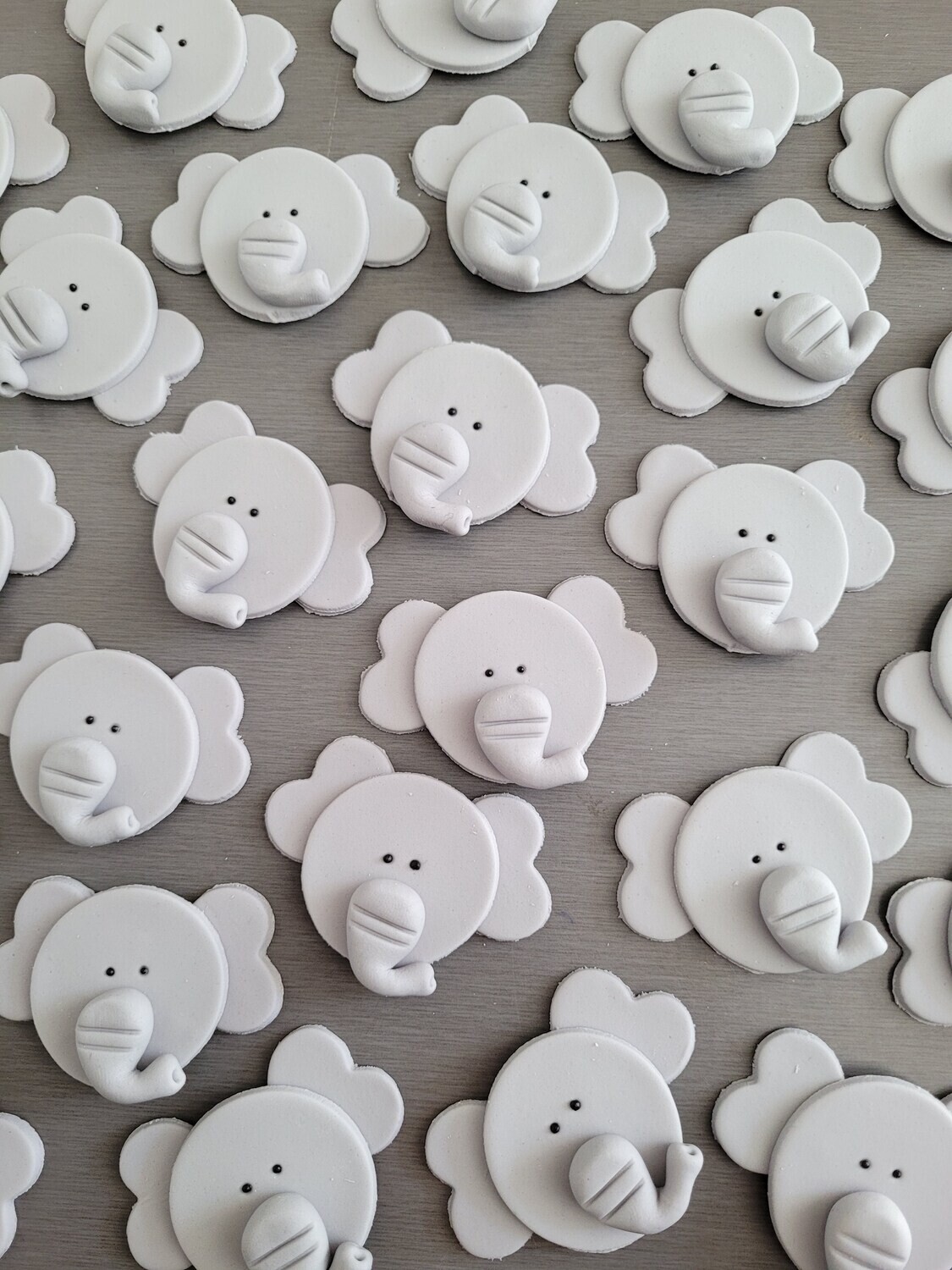 Elephant Face Cupcake Topper (standard size)