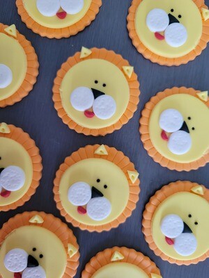 Lion Face Cupcake Topper (standard size)