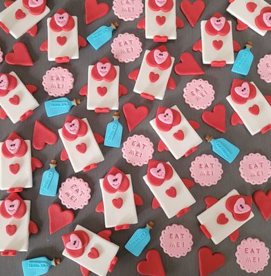 Alice in Wonderland Cupcake &amp; Cake Toppers