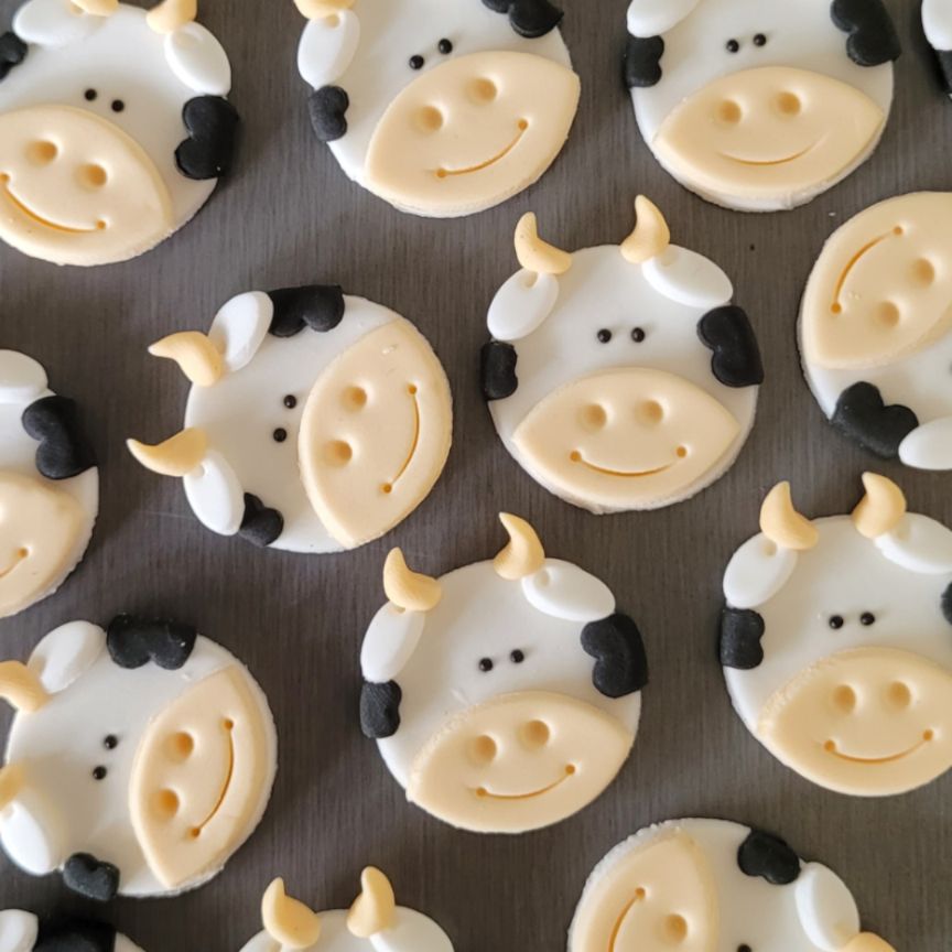 Cow face (6) Cupcake Toppers - mini