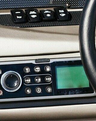 V-TRONIX AM/FM
