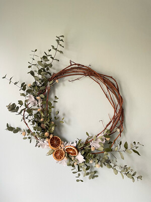 Simple & Sweet Dried Botanical Wreath