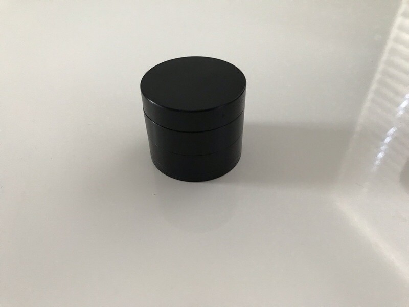 Pocket 4 Part Black Metal Grinder