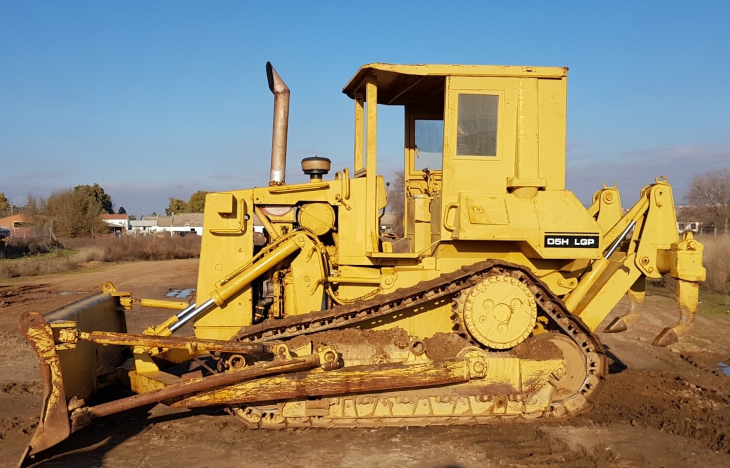 Bulldozer CATERPILLAR  D5H LGP