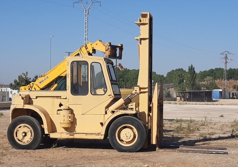 Carretilla elevadora CLARK  7.000 Kg