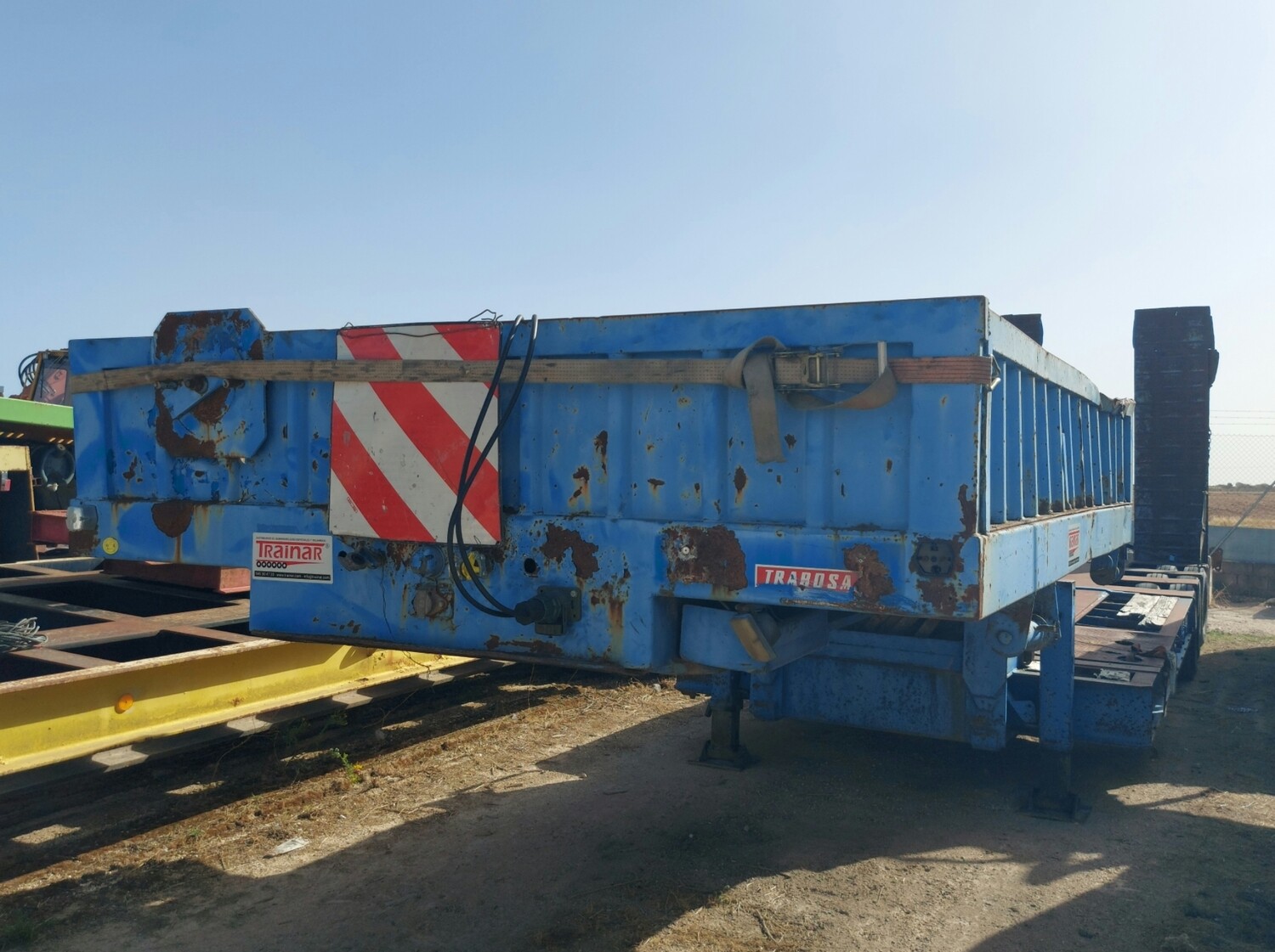 Gondola cama baja extensible 3 ejes TRABOSA GMO603