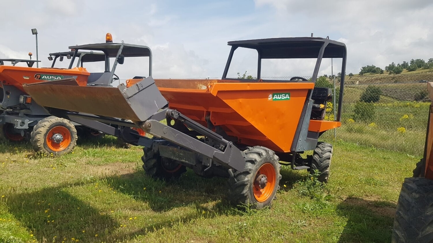 Dumper AUSA 200 RMP Autocargable 2000 kg