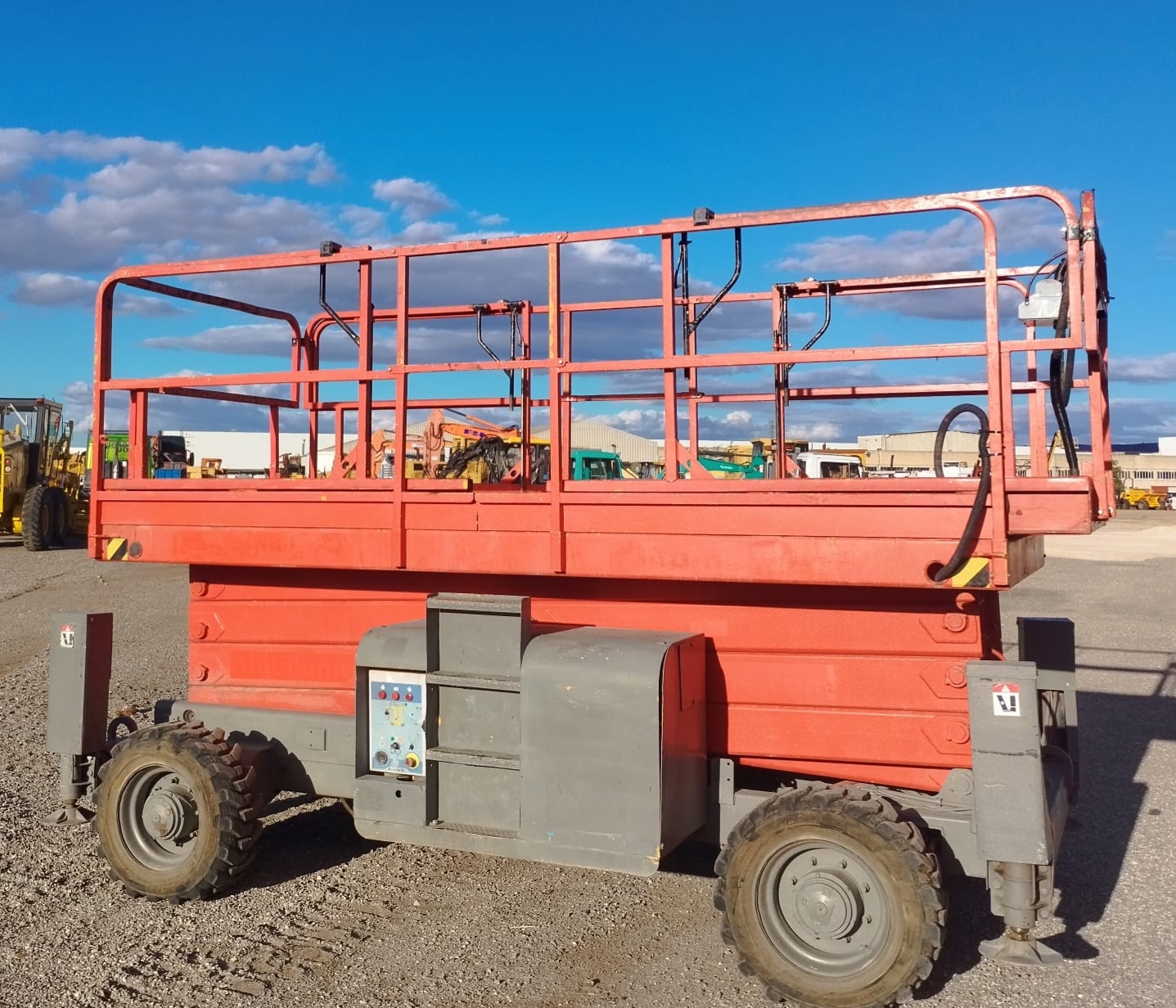 Plataforma elevadora tijera diesel 15 m HAULOTTE H15SX