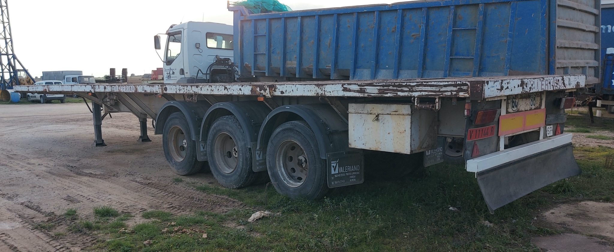 Plataforma extensible 3 ejes MONTENEGRO