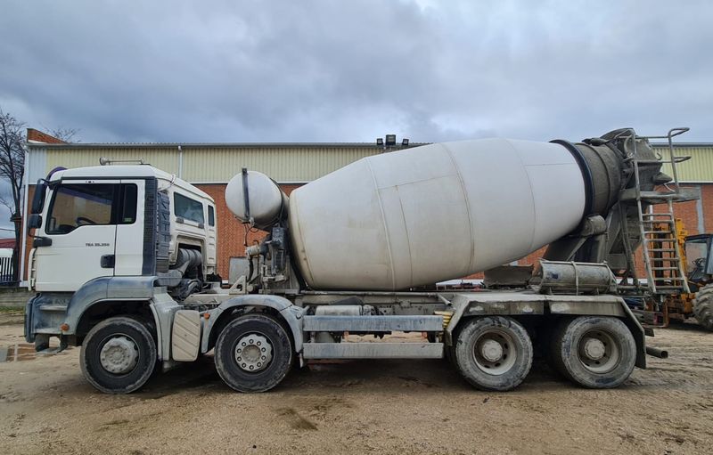 Camion hormigonera 8x4 MAN