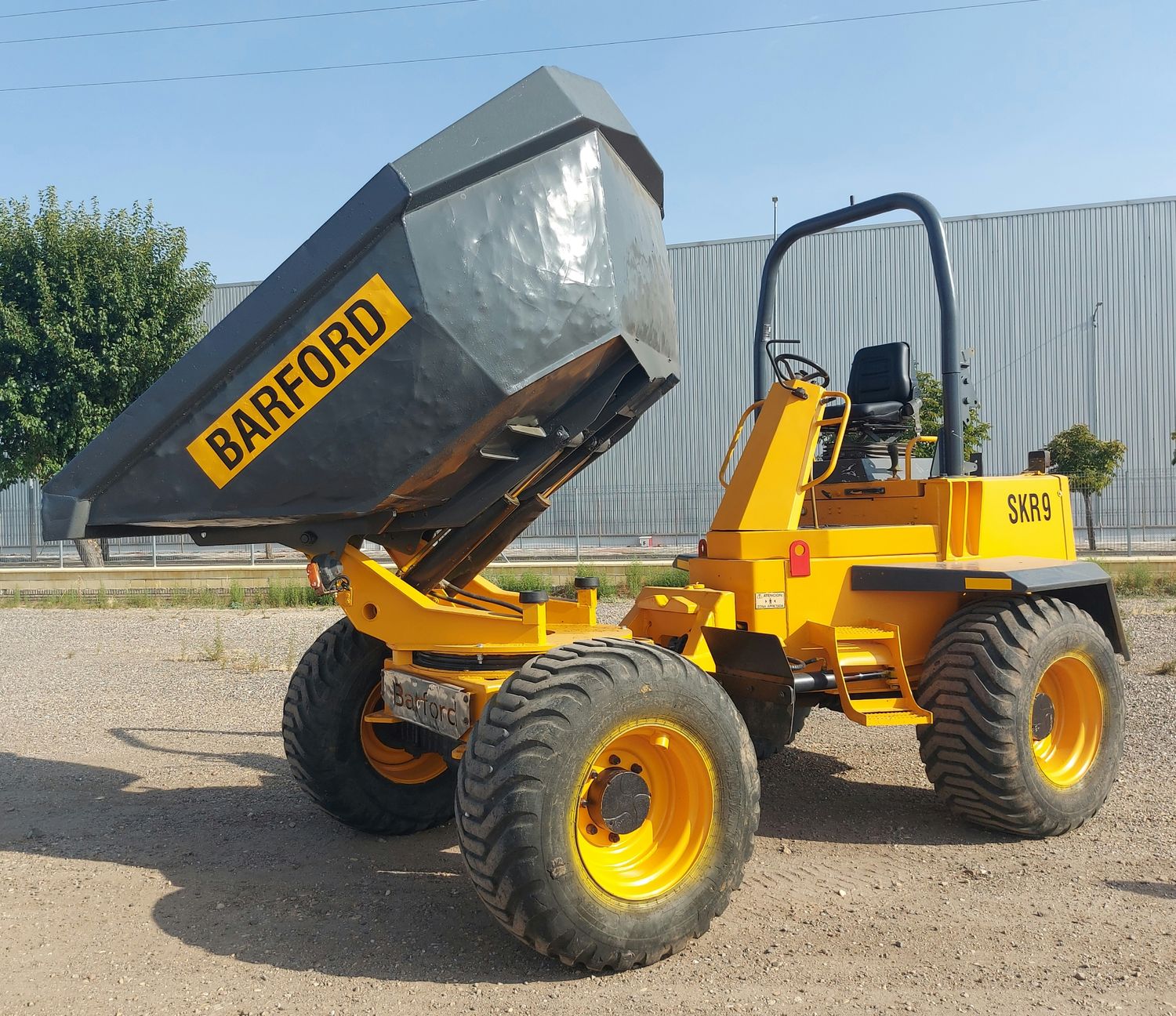 Dumper giratorio de 9 toneladas BARFORD SKR9000