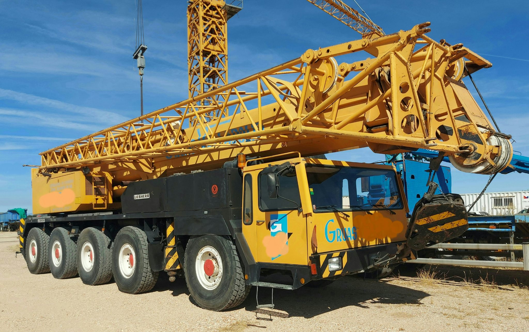 Grua autopropulsada LIEBHERR LTM1120  120 toneladas