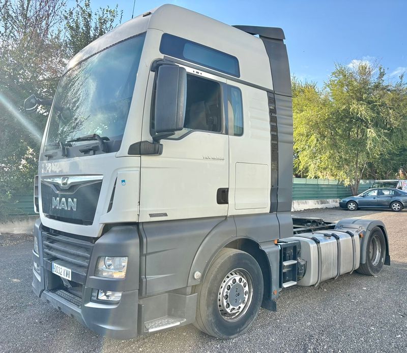Tractora MAN TGX 18.500