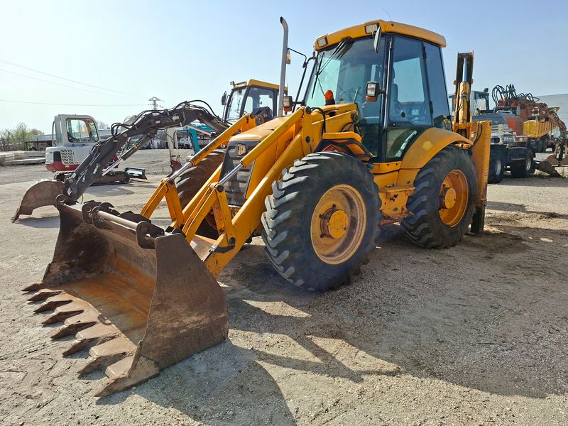 Retropala mixta JCB 4CX  4X4X4