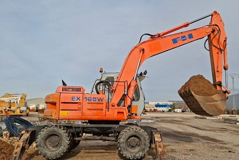 Retroexcavadora giratoria FIAT HITACHI EX165W