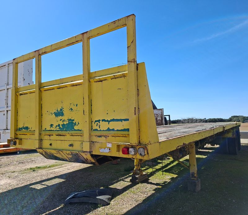 Plataforma extensible doble TRAYLONA