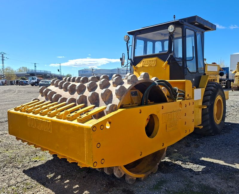 Rodillo compactador LEBRERO RAHILE 180RM PataCabra