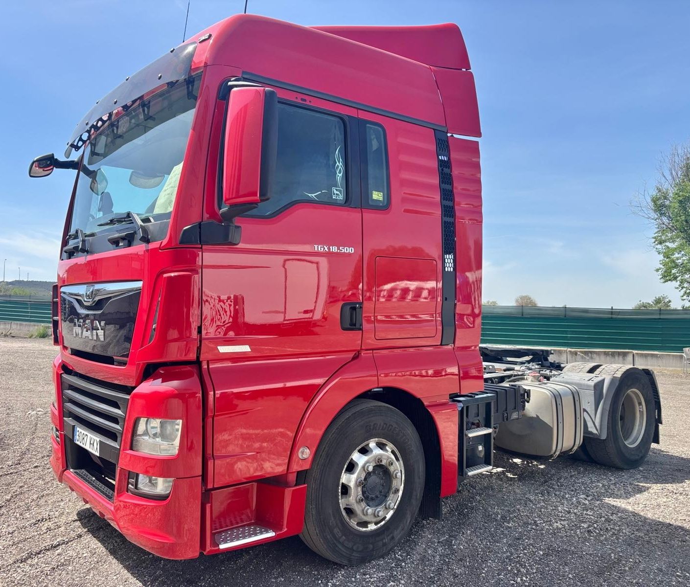 Tractora MAN TGX 18.500 con Equipo Hidraulico