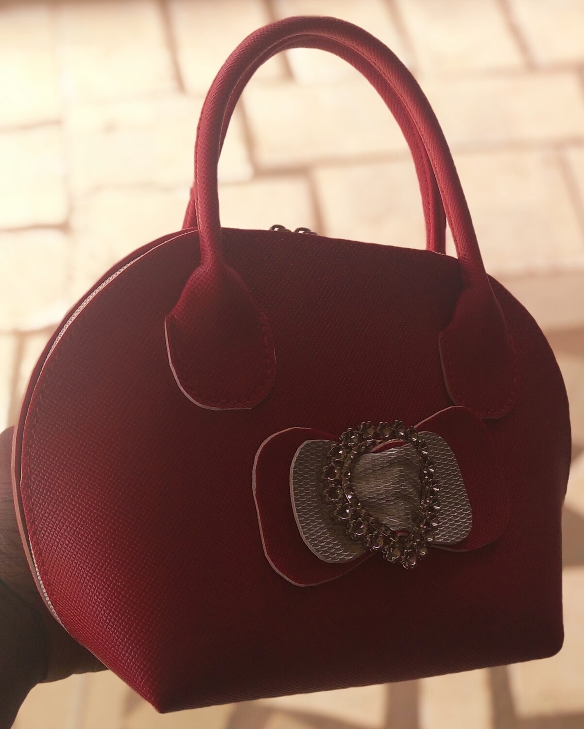 Short hand bags