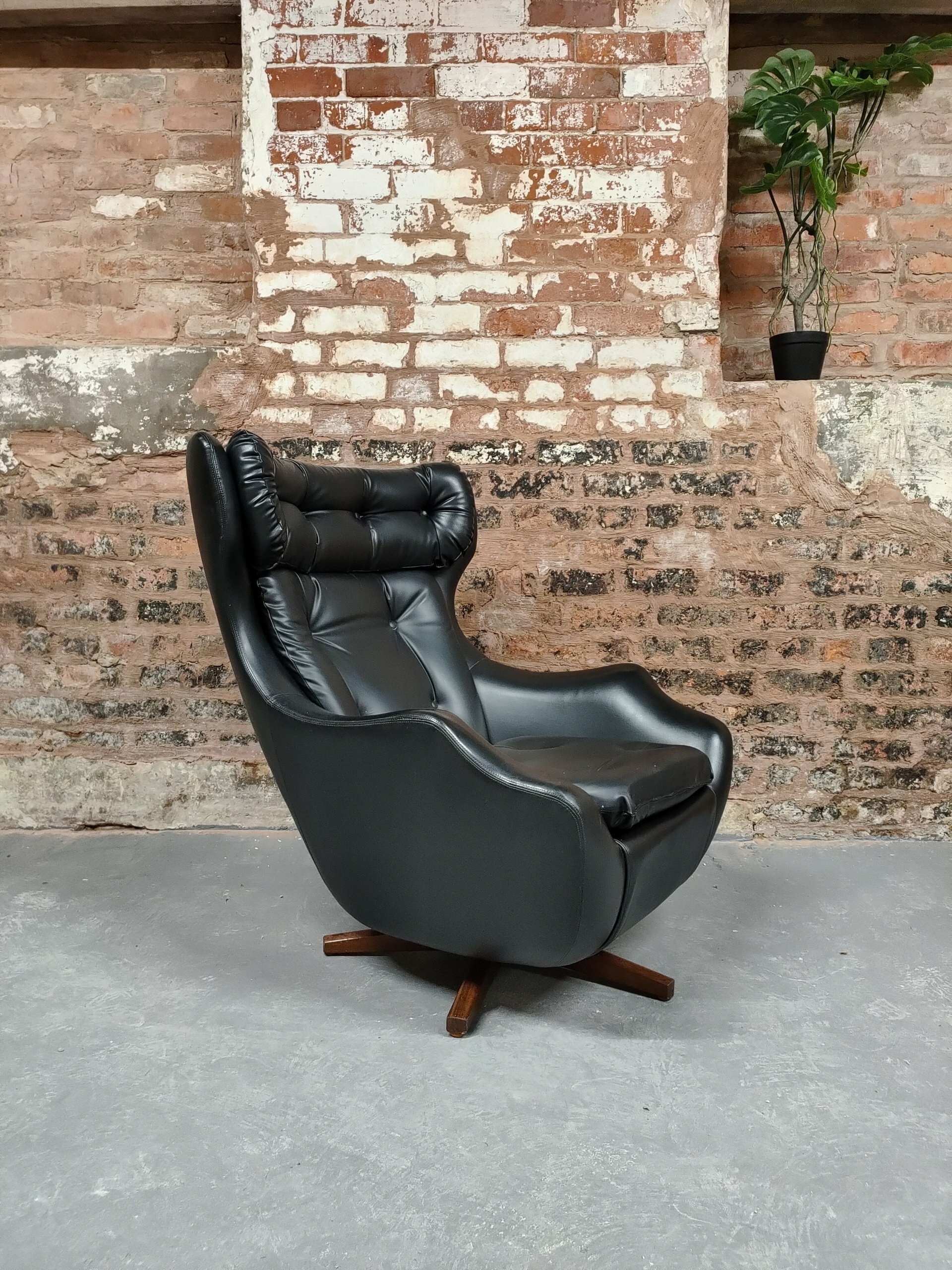 Parker knoll statesman chair new arrivals