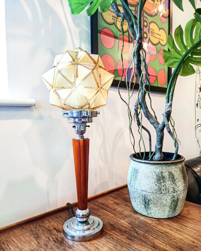 Art Deco Amber Phenolic Column Lamp Art Deco Amber Phenolic Column Lamp