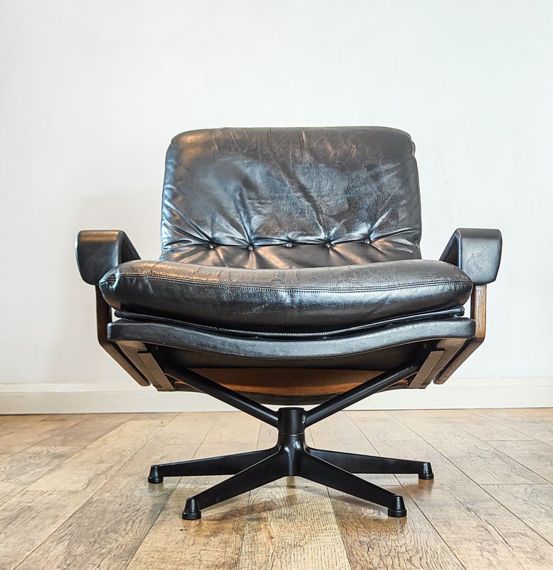 King Lounge Chair by André Vandenbeuck for Strässle, 1960s King Lounge Chair by André Vandenbeuck for Strässle, 1960s