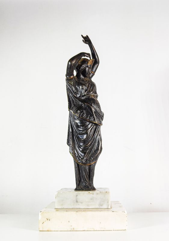 Antique 19th Century French Patinated Bronze Dancing Maenad Grand Tour Statue Antique 19th Century French Patinated Bronze Dancing Maenad Grand Tour Statue