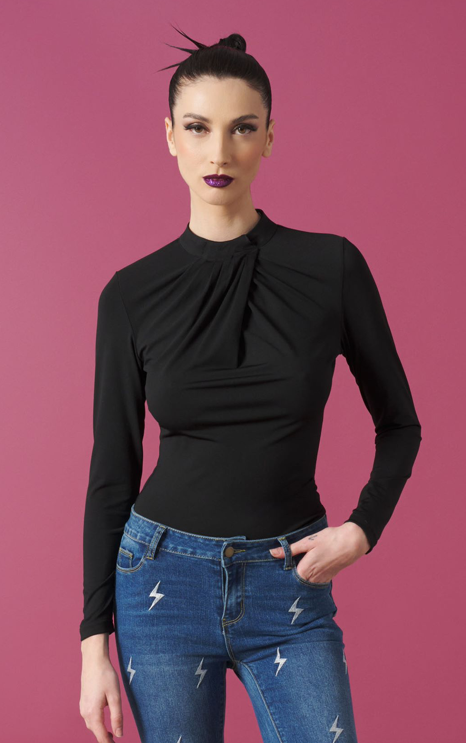 BLACK KLEE TOP