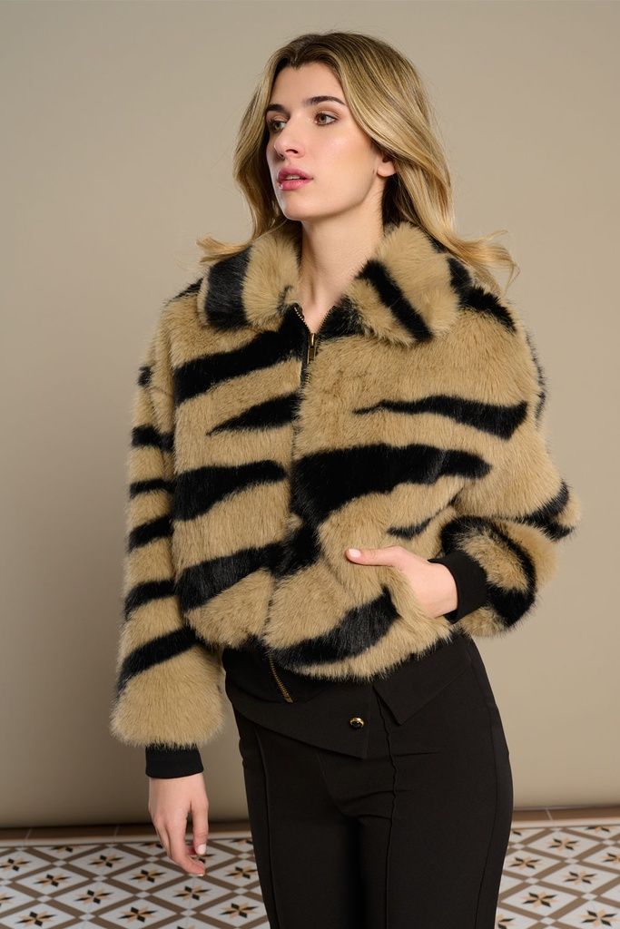 DANIA COAT