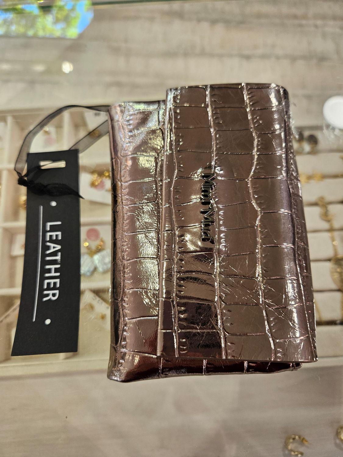 cartera piel brillo