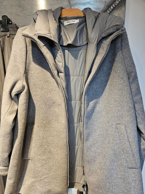 Chaqueta Gris Chaqueta Gris