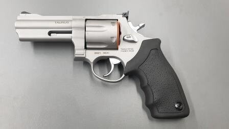 Taurus  Revolver 44   Kal. .44 Mag.