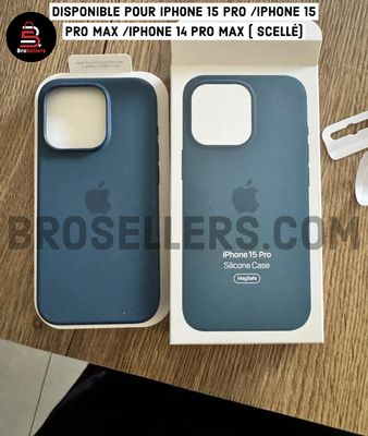 COQUE BLEU CIEL EN SILICONE MAGSAFE IPHONE 15 PRO MAX / 15 PRO