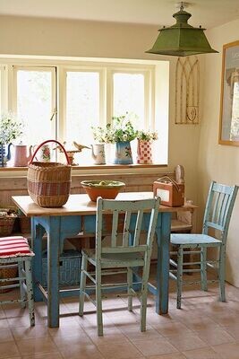 Kitchen &amp; Dining