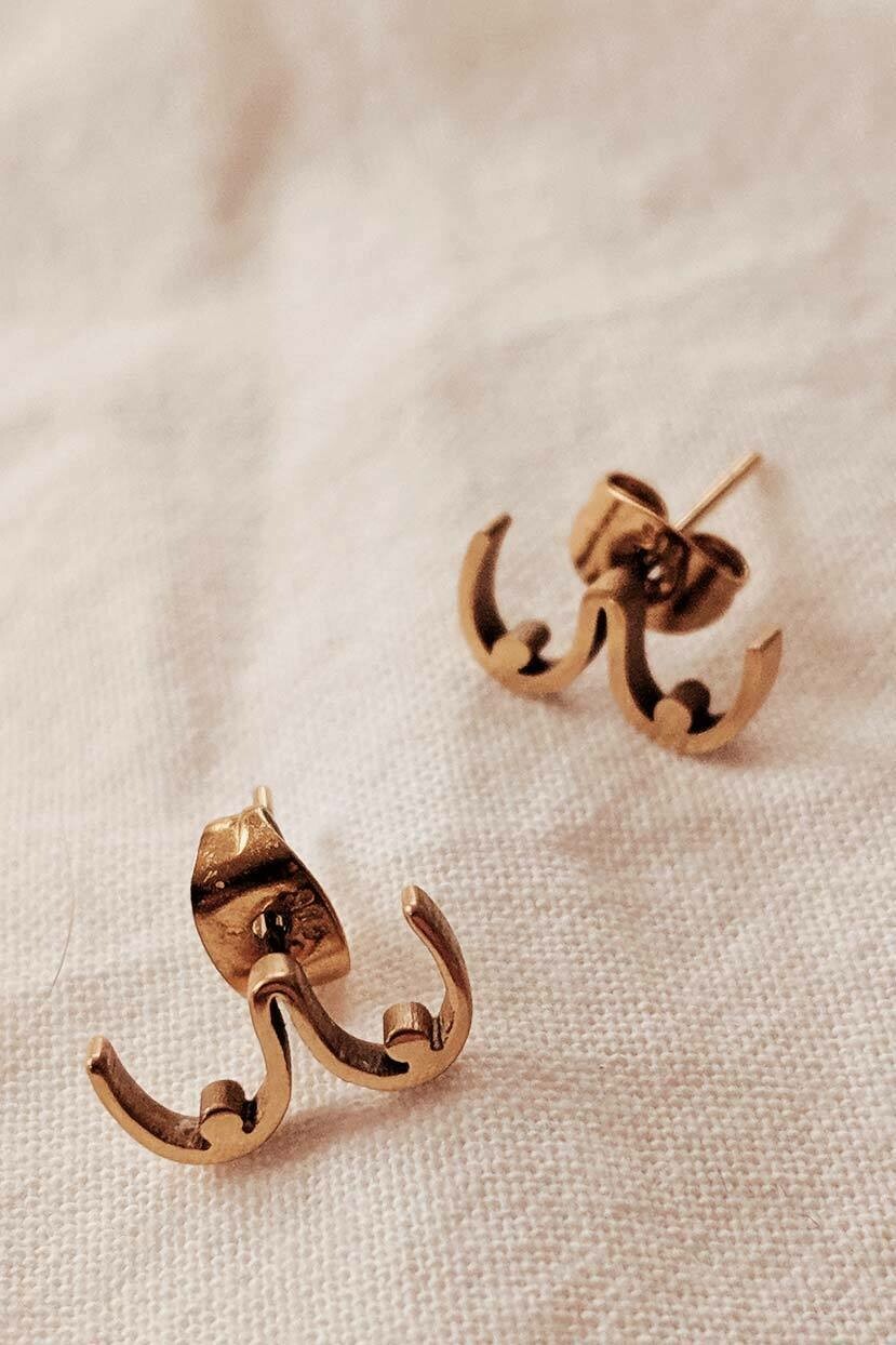 Mimi & August Boob Earrings Gold