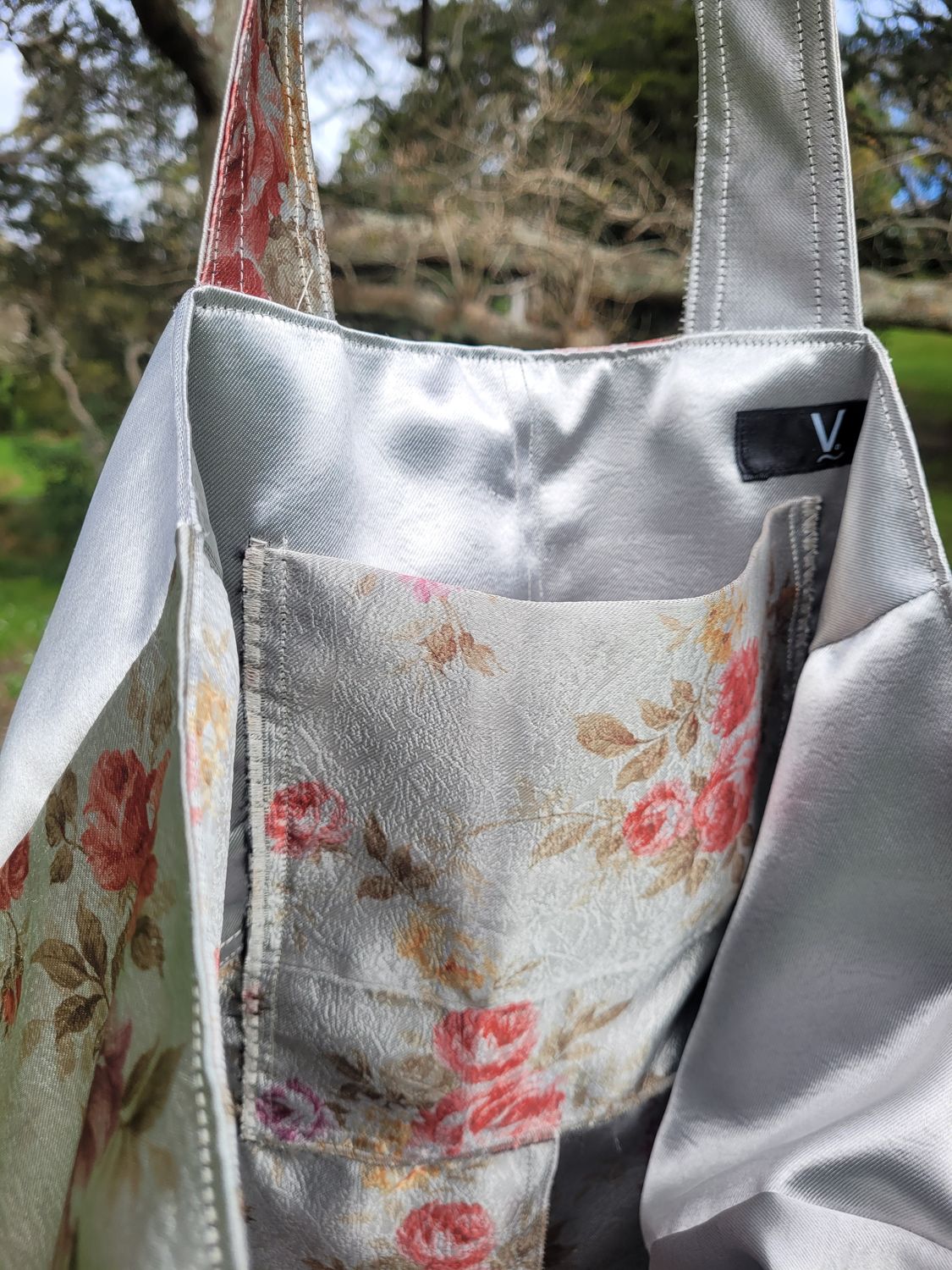 SILVER FLORAL PATCHY