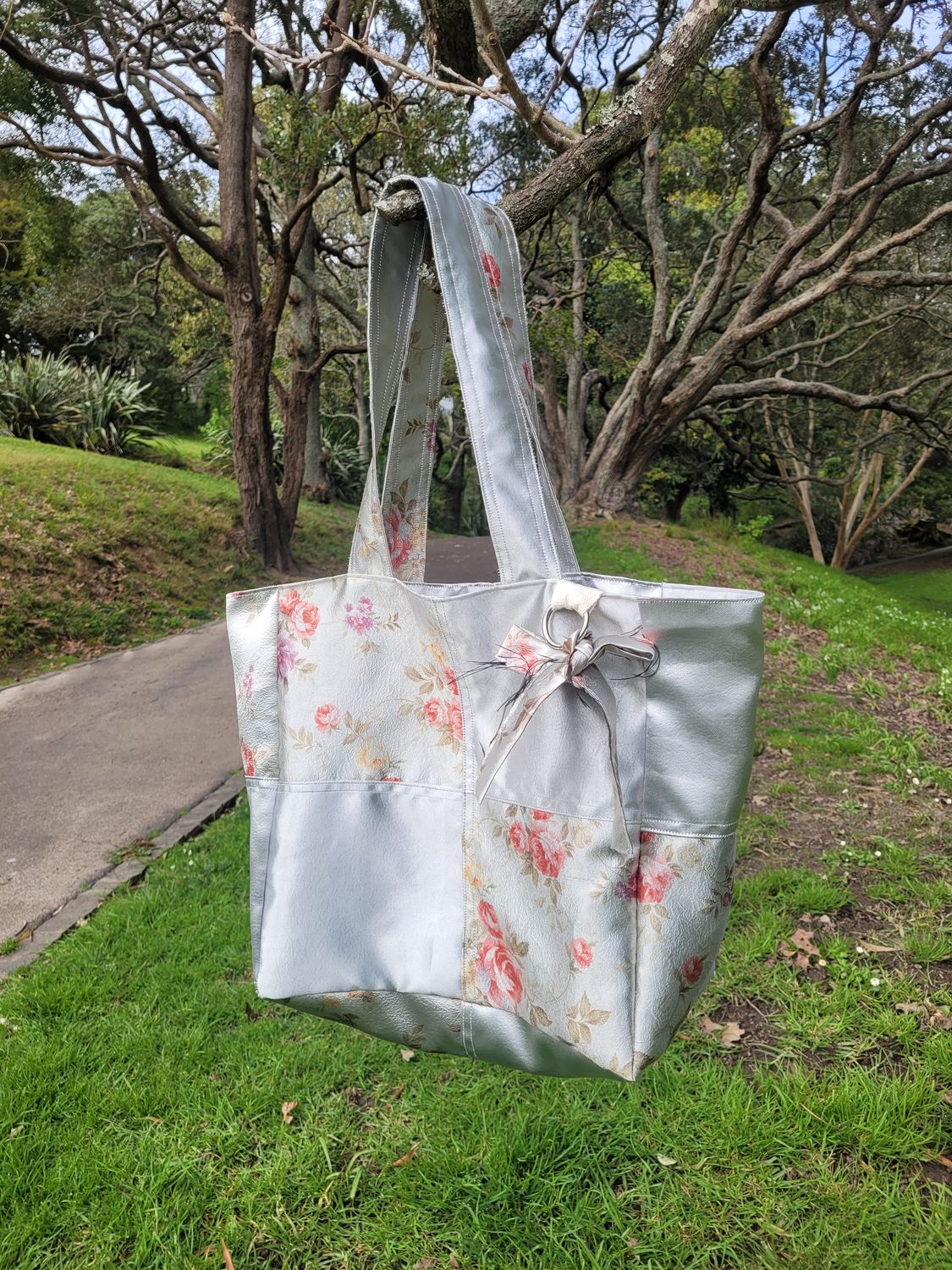 SILVER FLORAL PATCHY