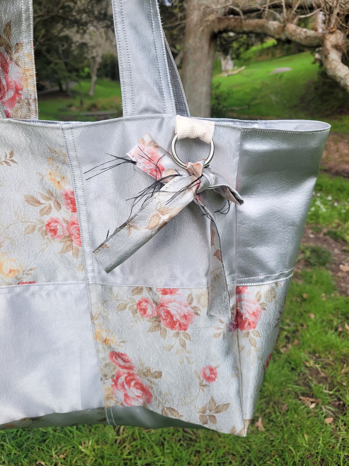 SILVER FLORAL PATCHY